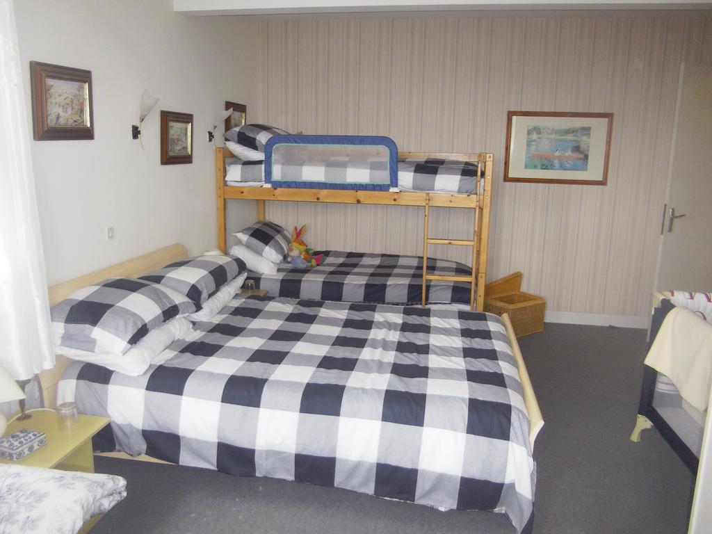 Lenard Charles Bed & Breakfast Juvigny-Val-d'Andaine Room photo