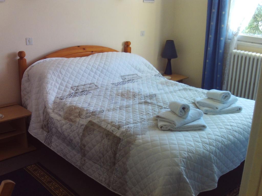 Lenard Charles Bed & Breakfast Juvigny-Val-d'Andaine Exterior photo